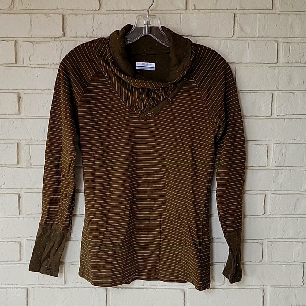 Womens XS Columbia Shirt